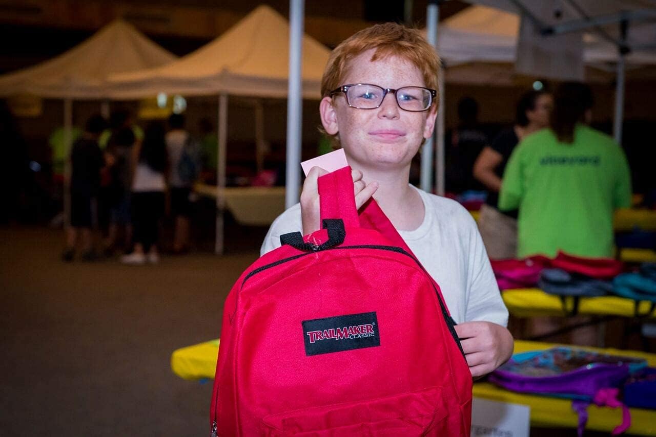 Trail maker Classic 17 Inch Backpack with Adjustable Padded Shoulder Straps - Image 6